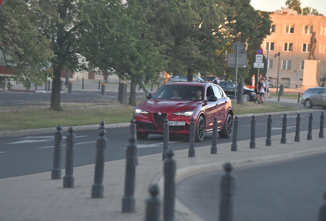 Alfa Romeo Stelvio Quadrifoglio 2023