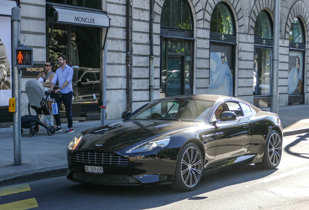 Aston Martin DB9 2013