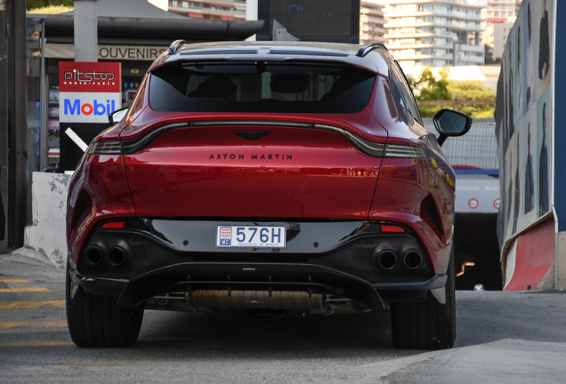 Aston Martin DBX707