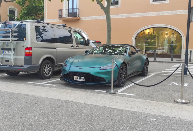 Aston Martin V8 Vantage Formula 1 Edition Roadster