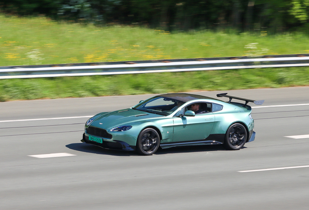 Aston Martin Vantage GT8