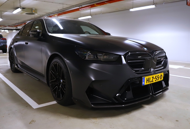 BMW M5 G90
