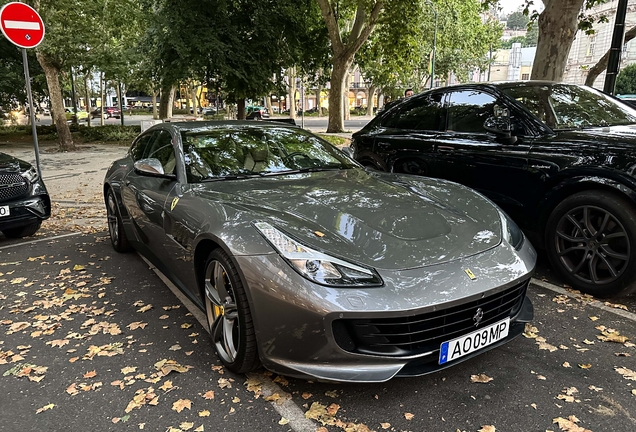 Ferrari GTC4Lusso