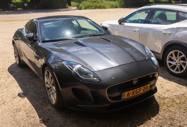 Jaguar F-TYPE S Coupé