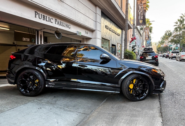 Lamborghini Urus Performante