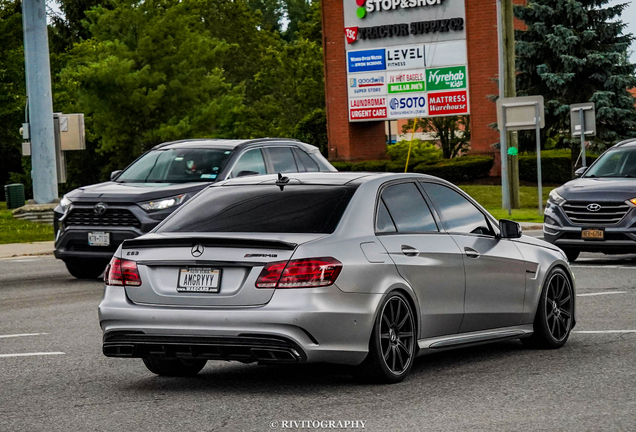Mercedes-Benz E 63 AMG S W212