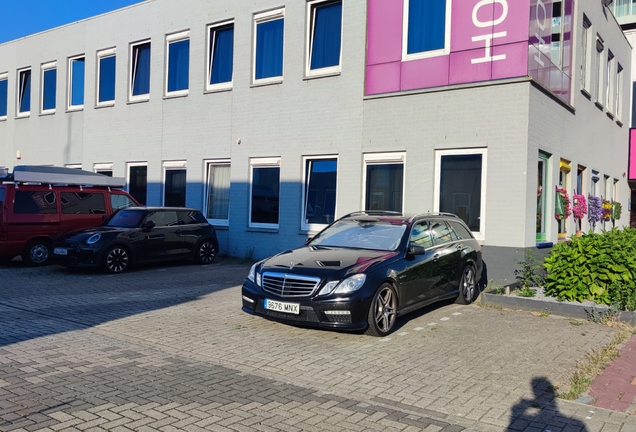 Mercedes-Benz E 63 AMG S212