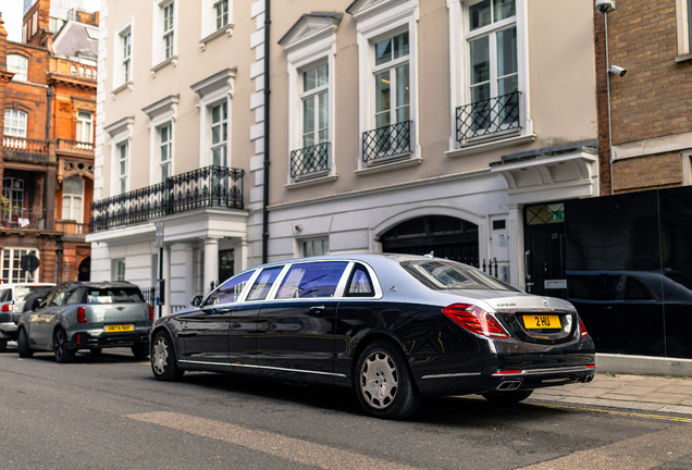 Mercedes-Maybach S 600 Pullman VV222