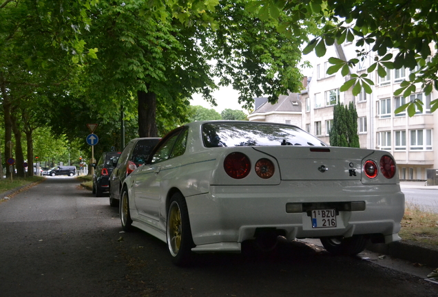 Nissan Skyline R34 GT-R