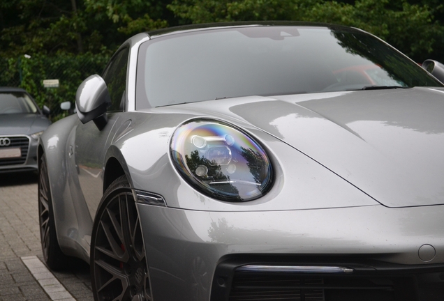 Porsche 992 Carrera 4S