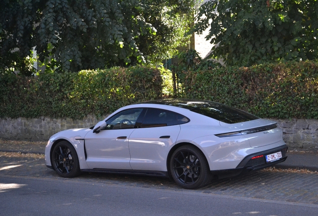 Porsche Taycan GTS