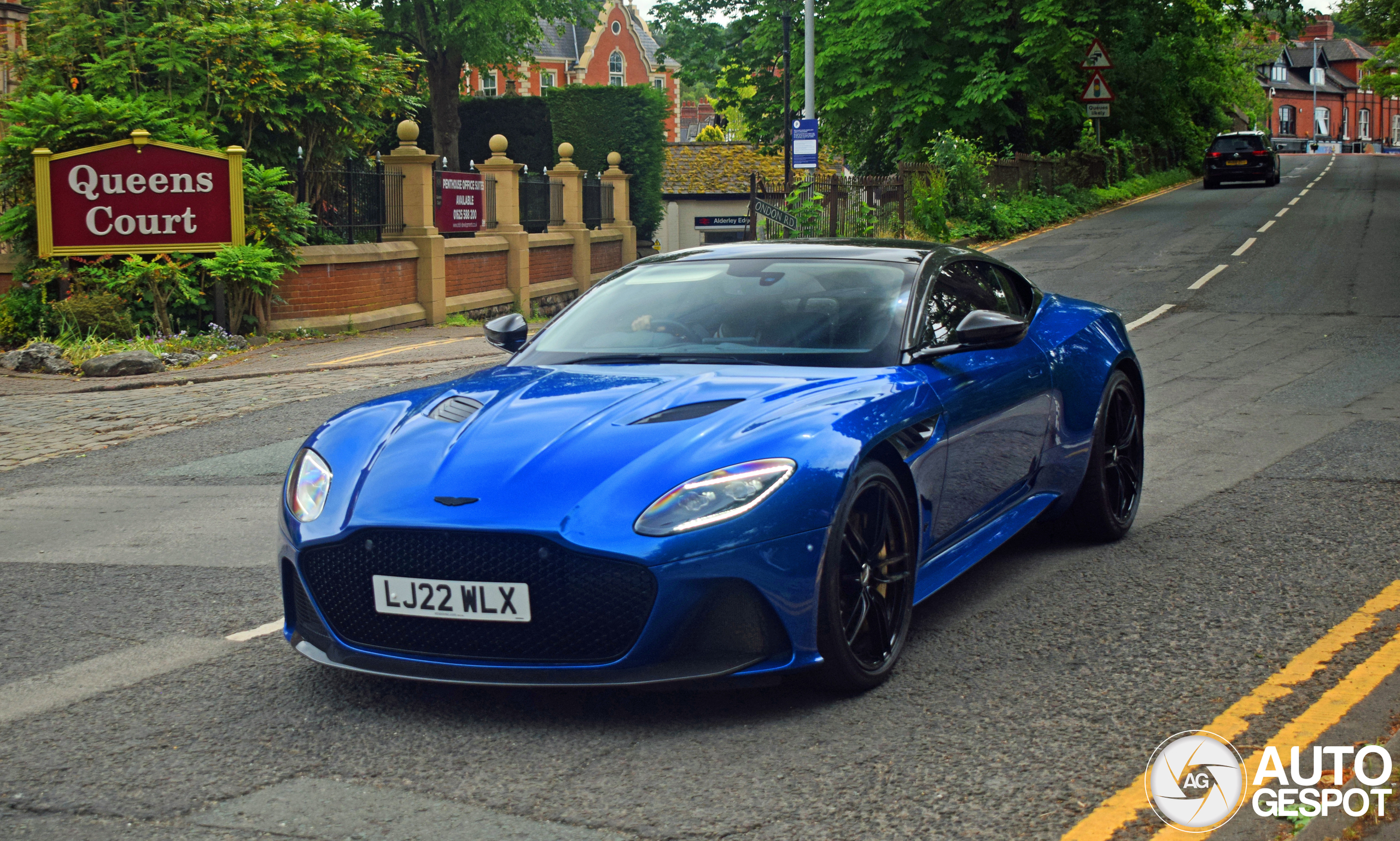 Aston Martin DBS Superleggera
