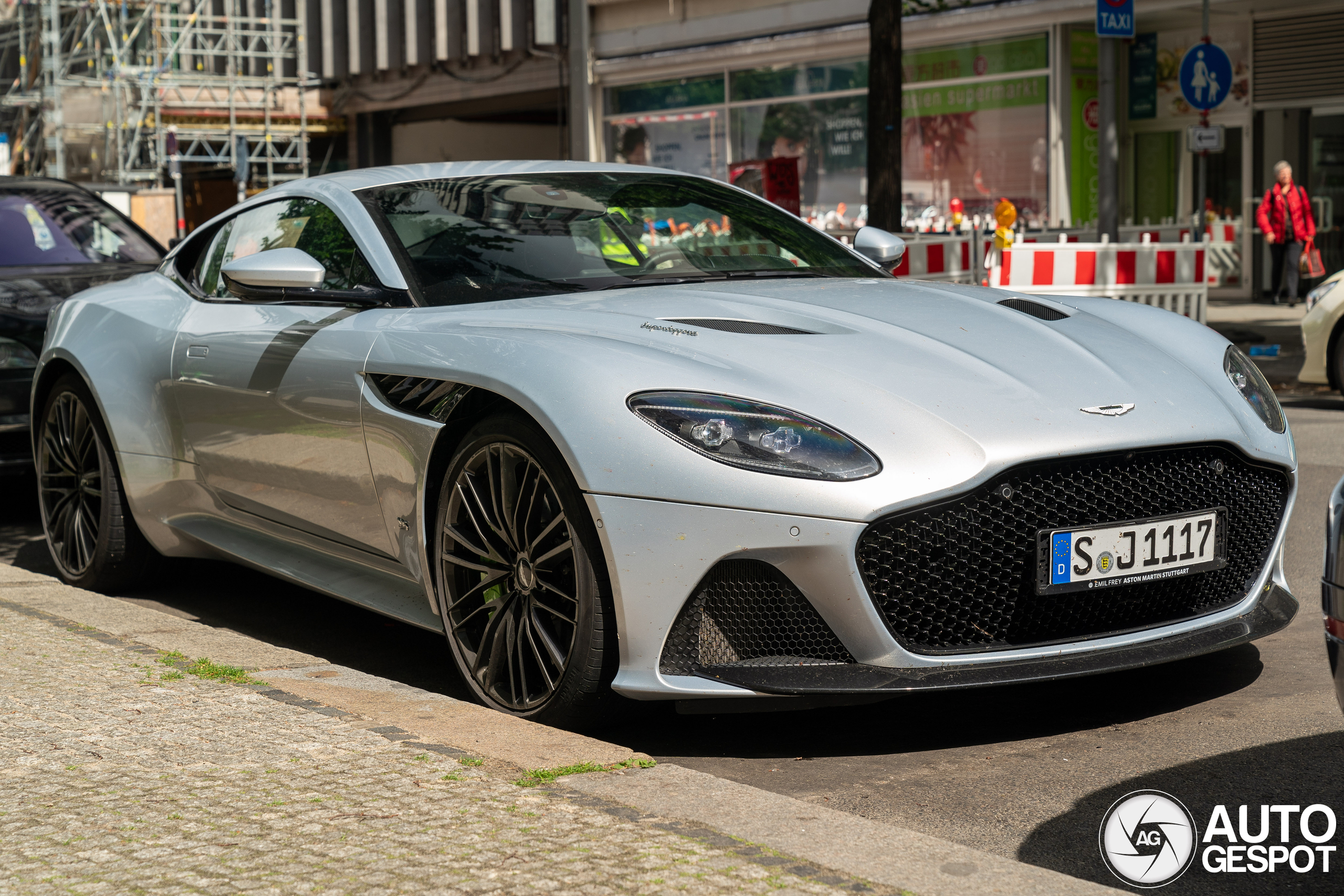 Aston Martin DBS Superleggera