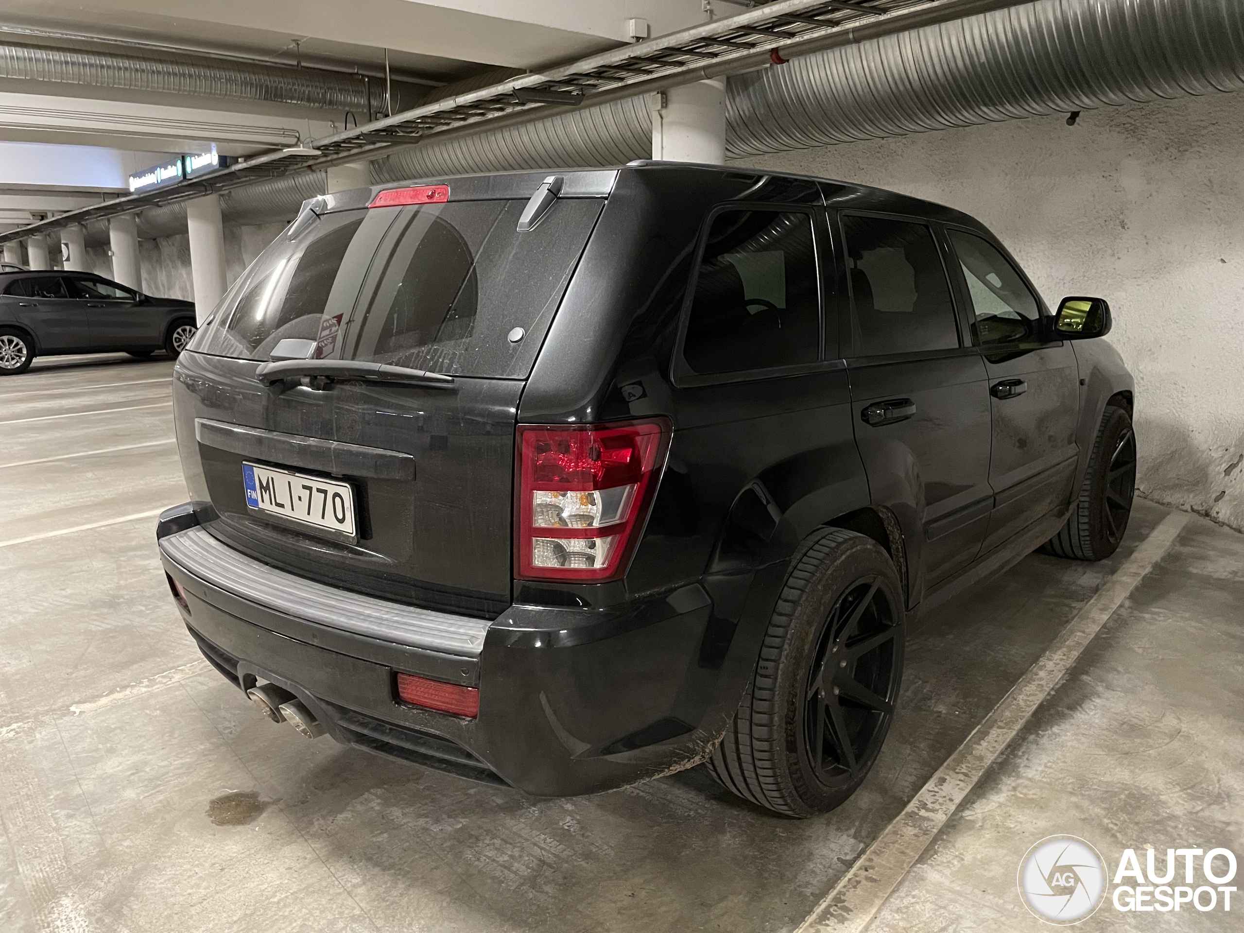 Jeep Grand Cherokee SRT-8 2005