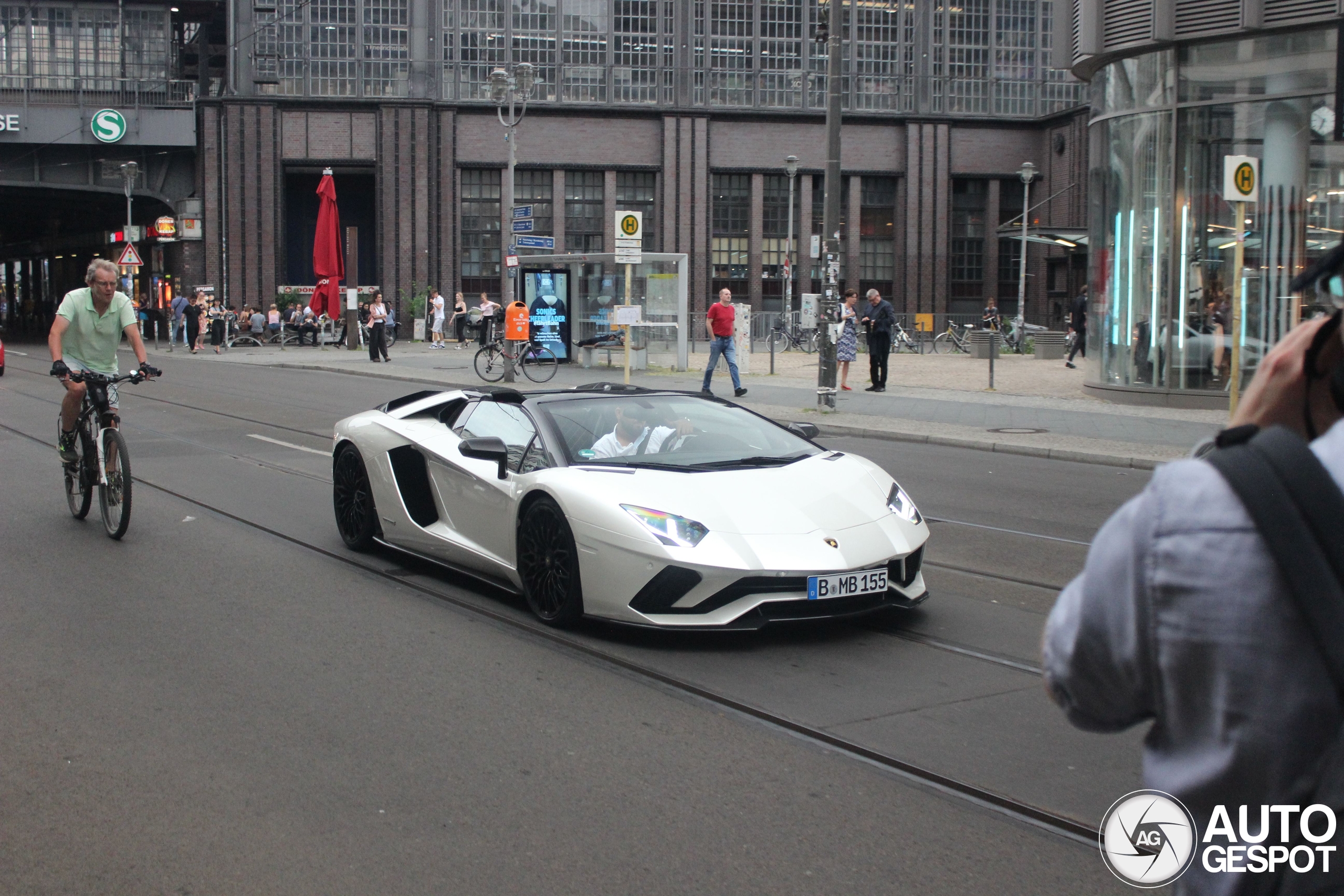 Lamborghini Aventador S LP740-4 Roadster