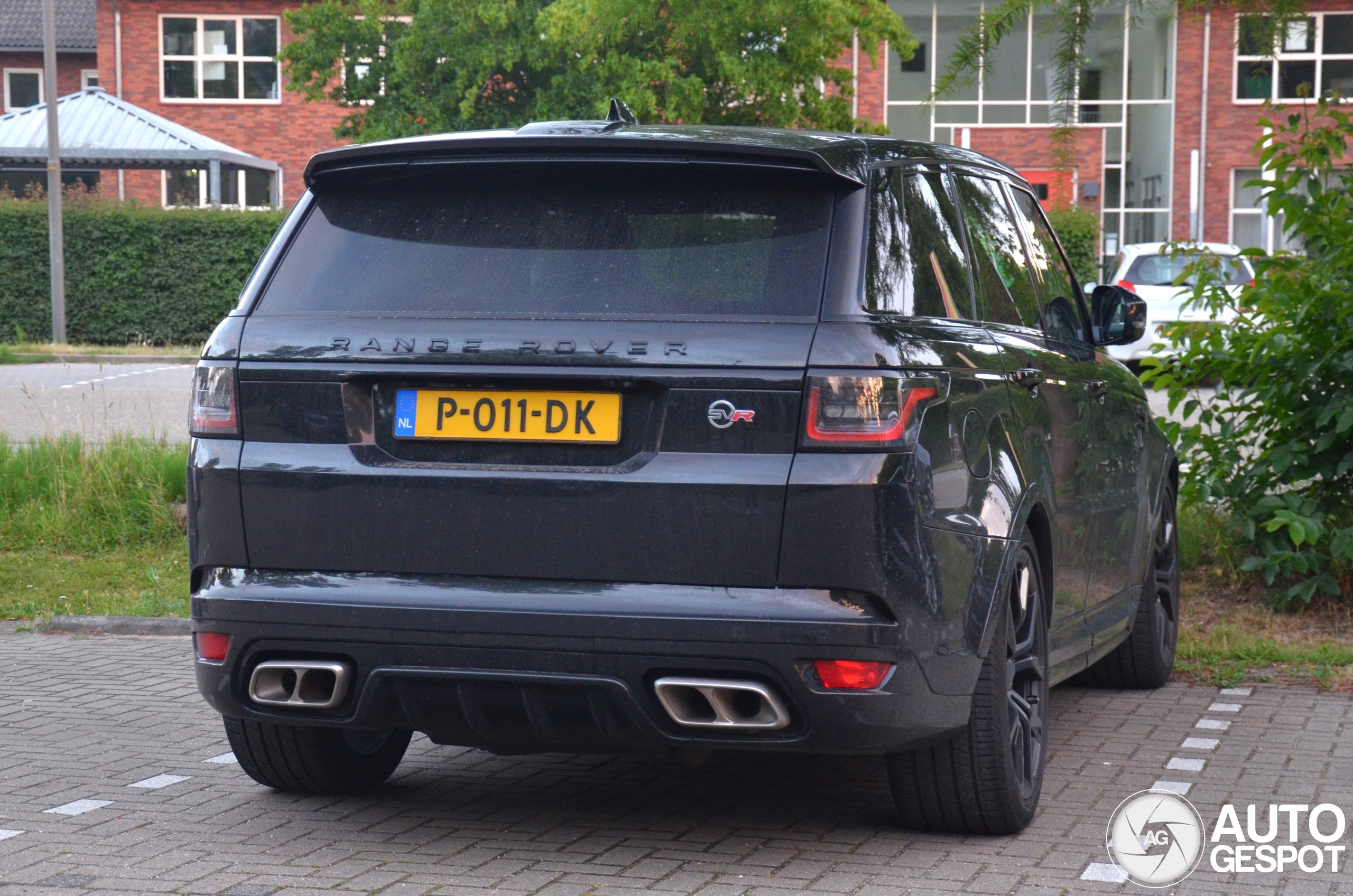 Land Rover Range Rover Sport SVR 2018 - 03 July 2025 - Autogespot