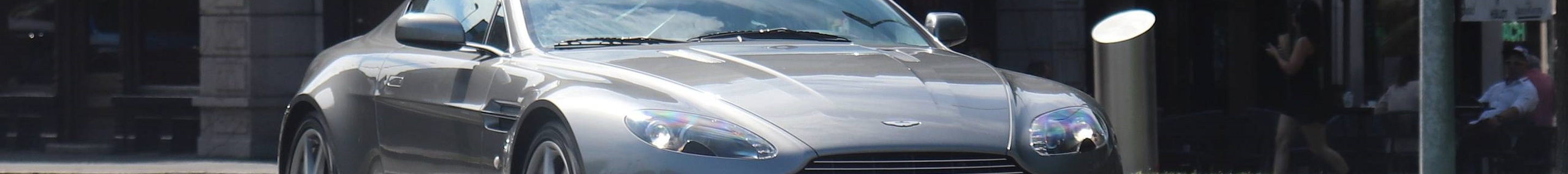 Aston Martin V8 Vantage