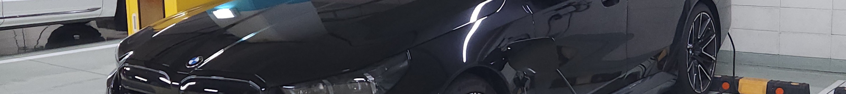 BMW M5 G90