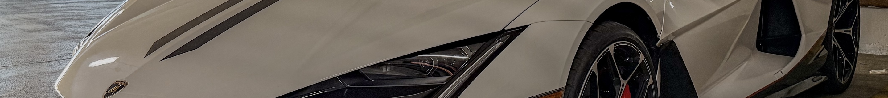 Lamborghini Revuelto