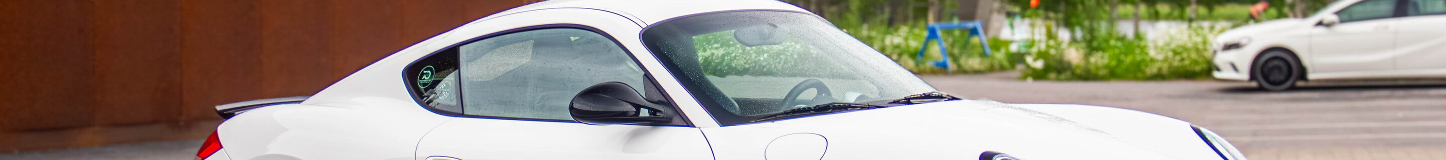 Porsche 987 Cayman R