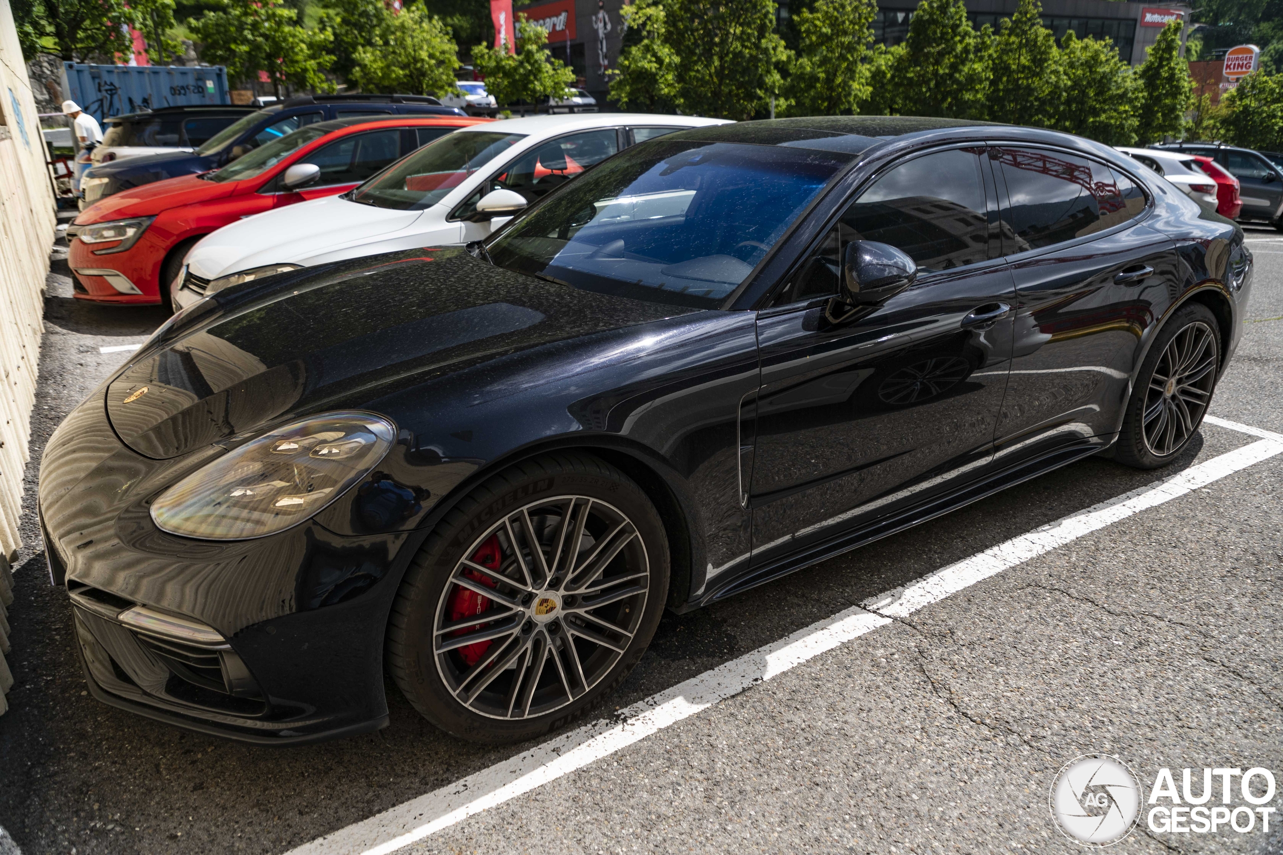Porsche 971 Panamera Turbo