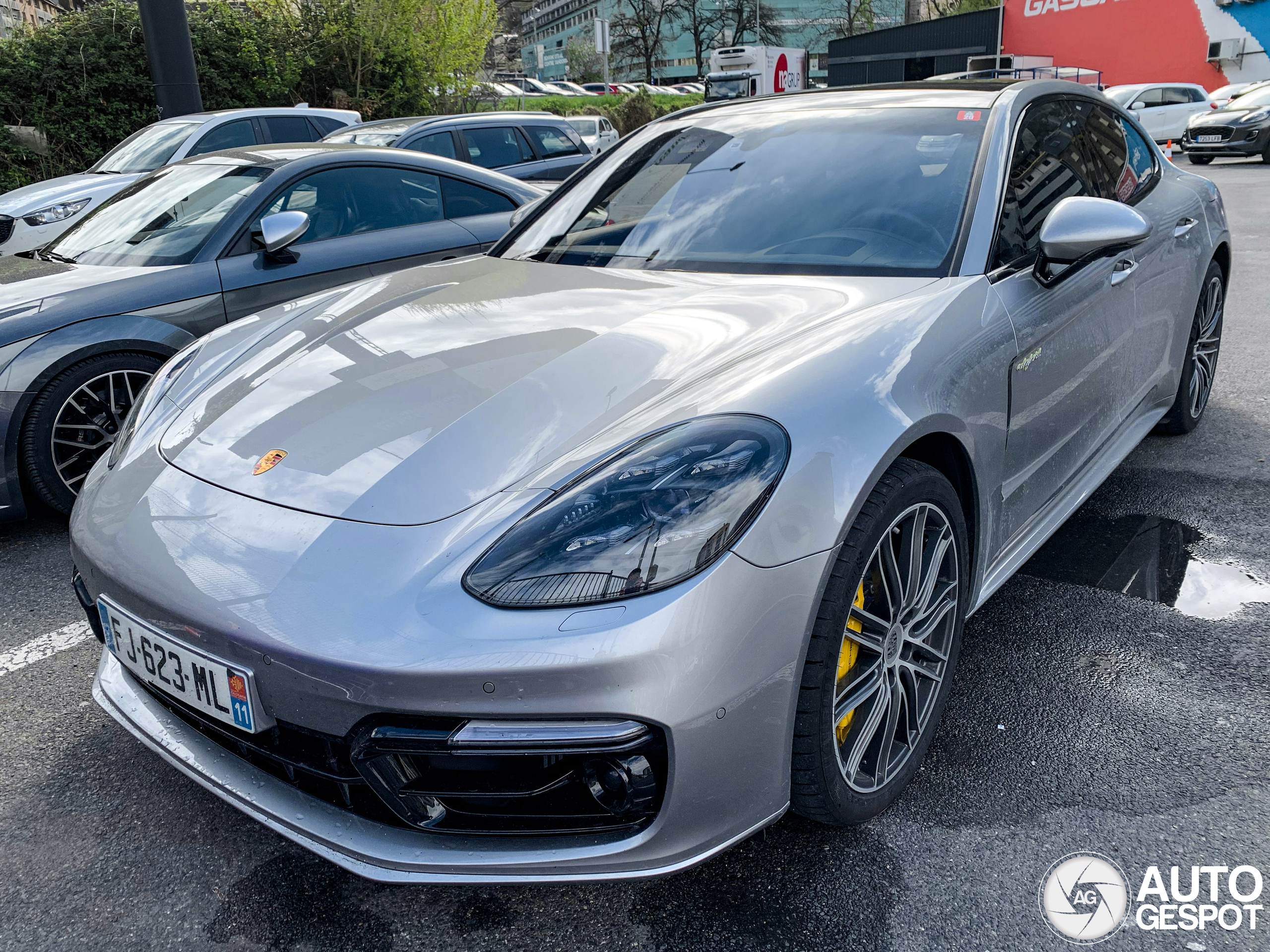 Porsche 971 Panamera Turbo S E-Hybrid