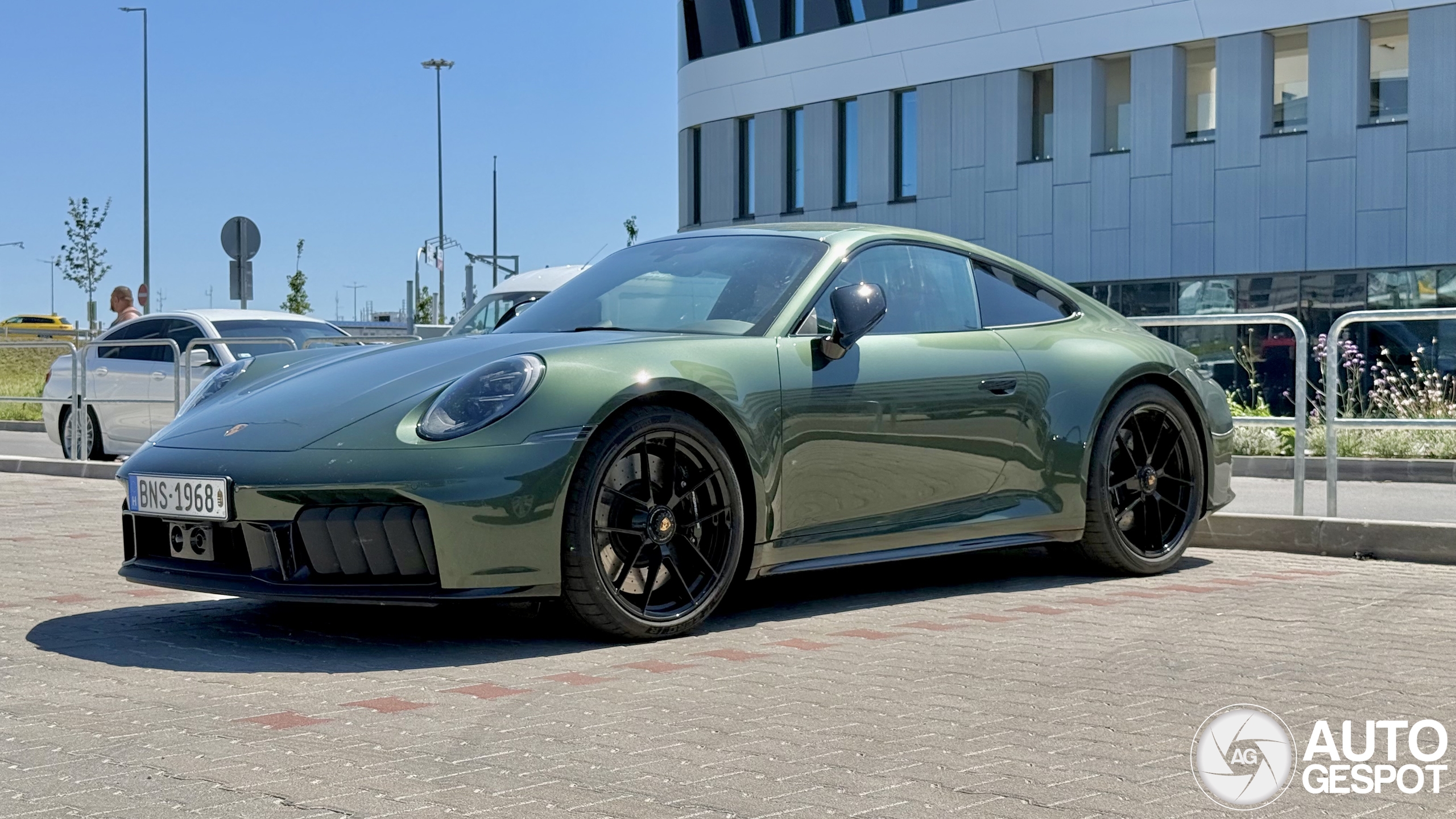 Porsche 992 Carrera 4 GTS MkII