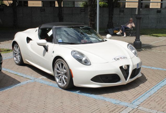Alfa Romeo 4C Spider