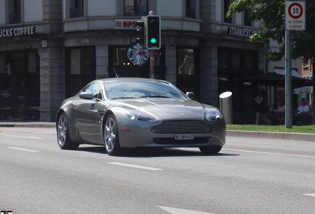 Aston Martin V8 Vantage