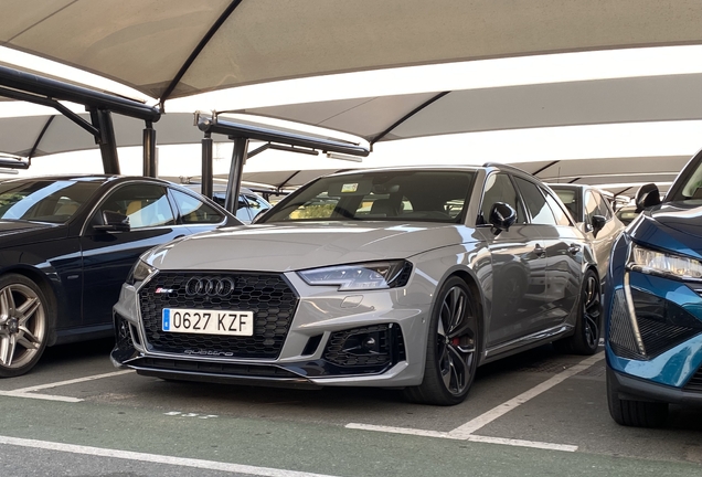 Audi RS4 Avant B9