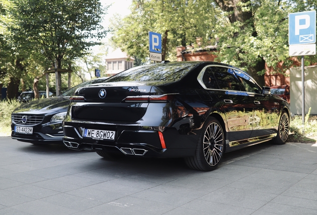 BMW M760e xDrive