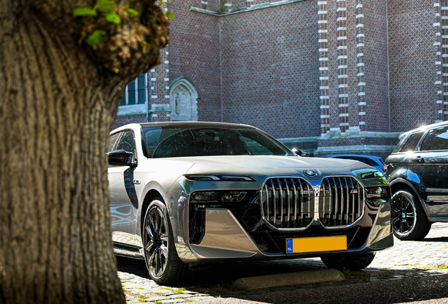 BMW M760e xDrive