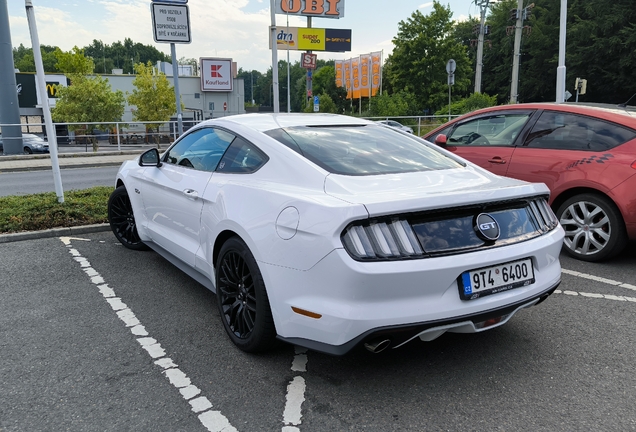 Ford Mustang GT 2015