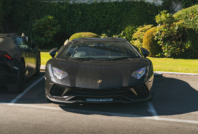 Lamborghini Aventador S LP740-4
