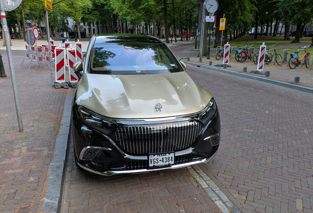 Mercedes-Maybach EQS 680 SUV