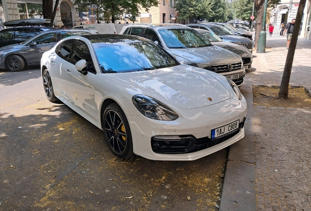 Porsche 971 Panamera Turbo S E-Hybrid