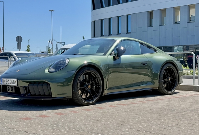 Porsche 992 Carrera 4 GTS MkII