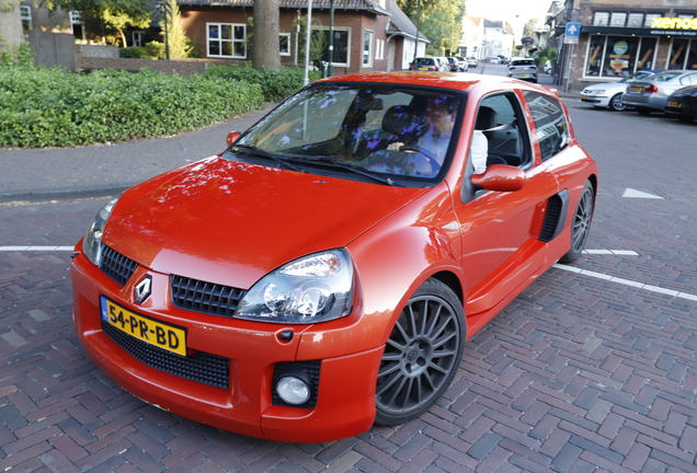 Renault Clio V6 Phase II
