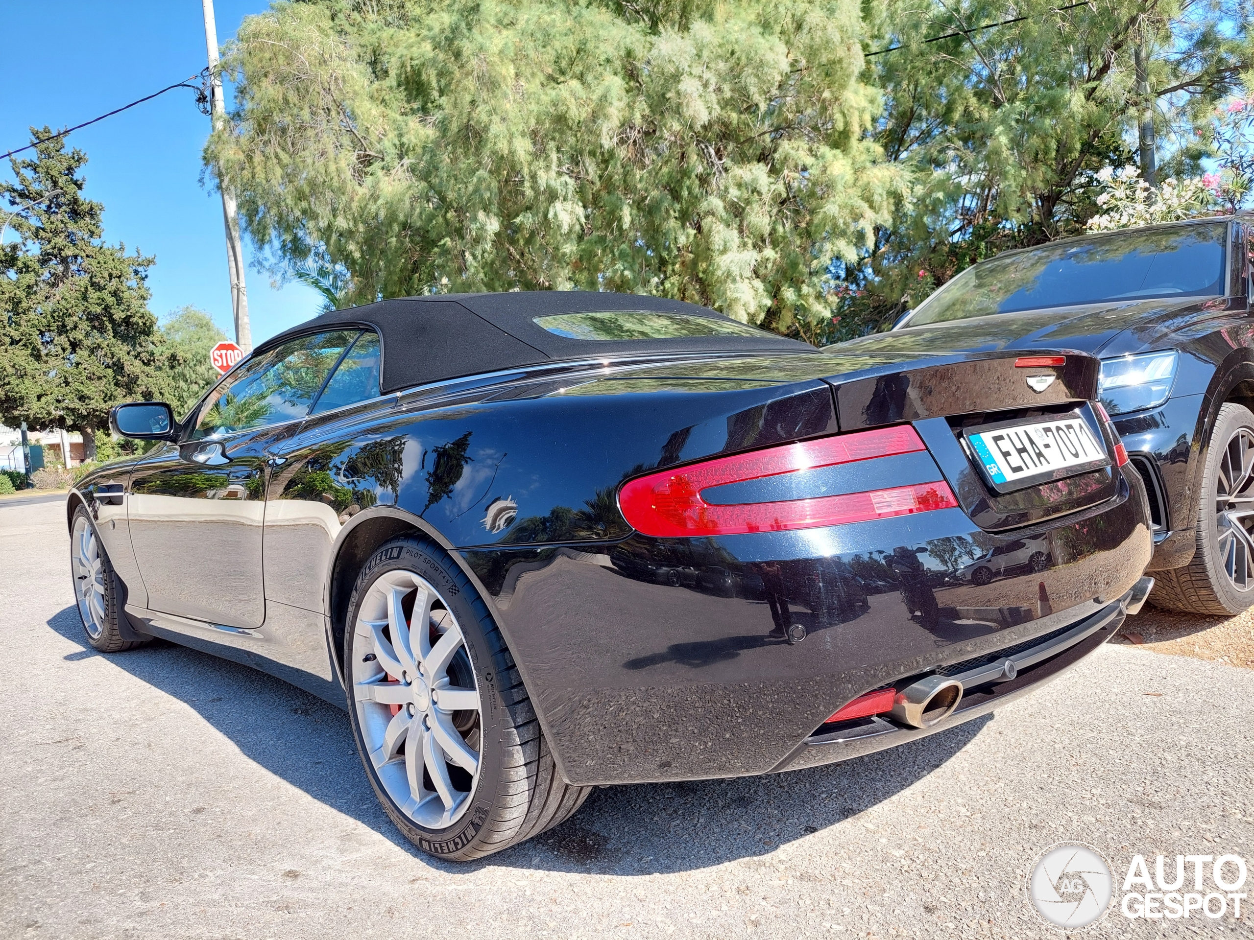 Aston Martin DB9 Volante