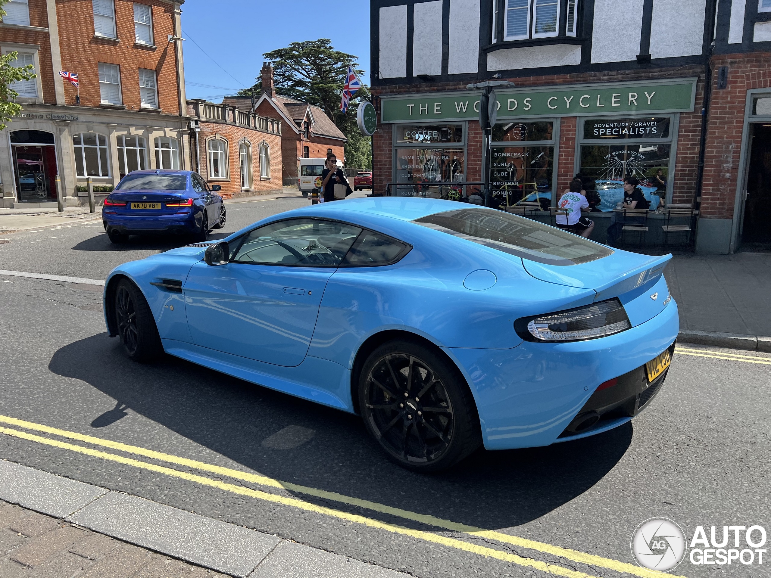 Aston Martin V12 Vantage S