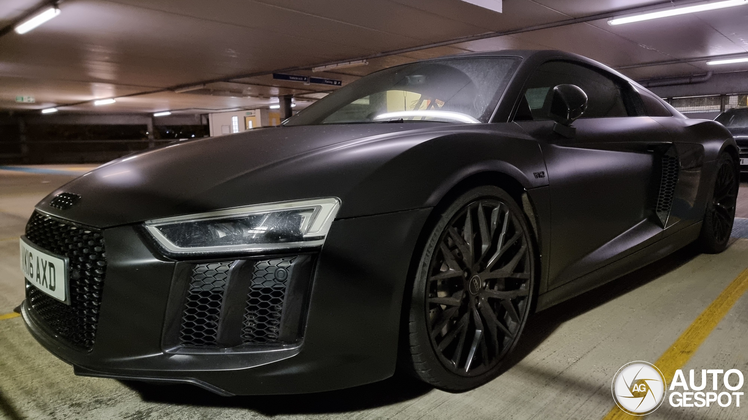 Audi R8 V10 2015