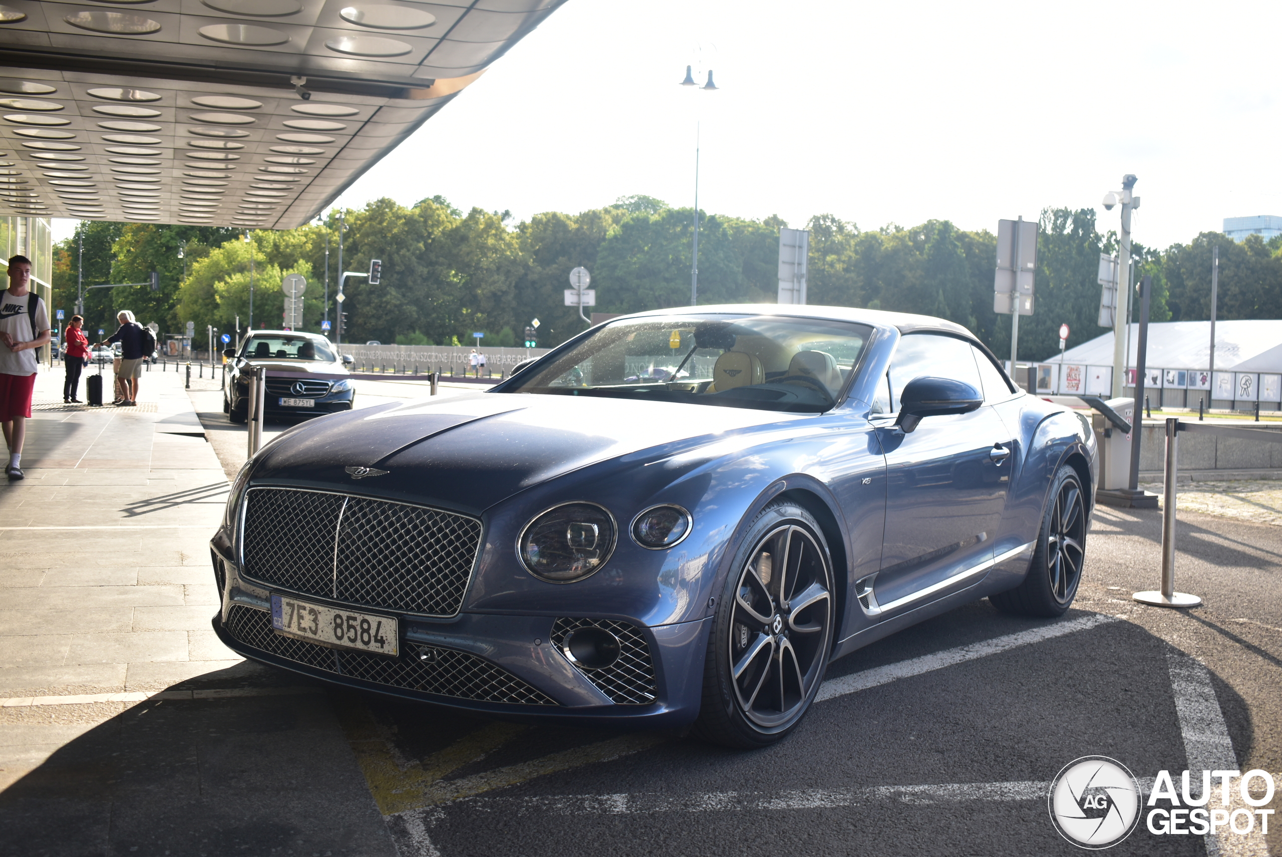 Bentley Continental GTC V8 2020