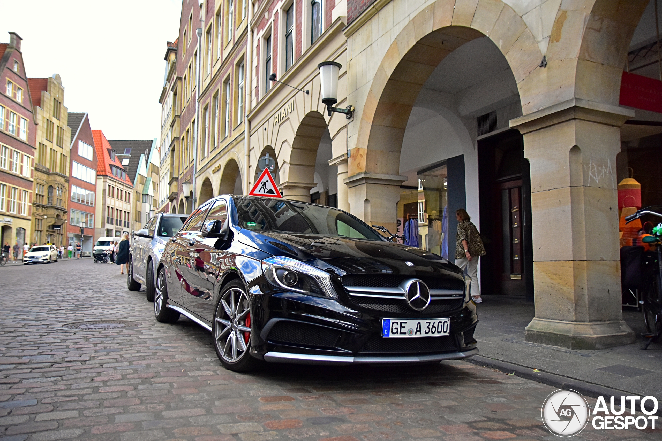 Mercedes-Benz A 45 AMG