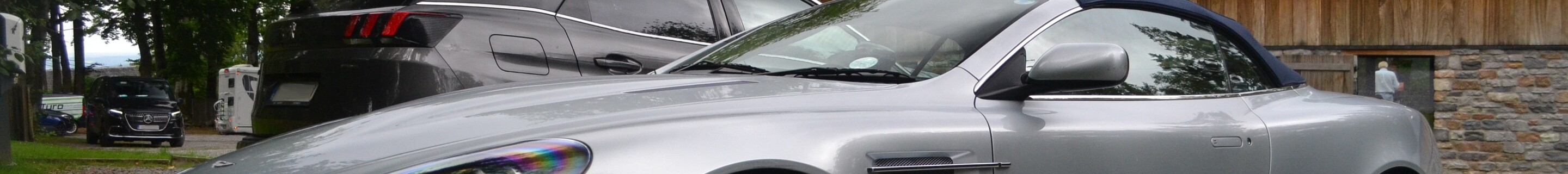Aston Martin DB9 Volante