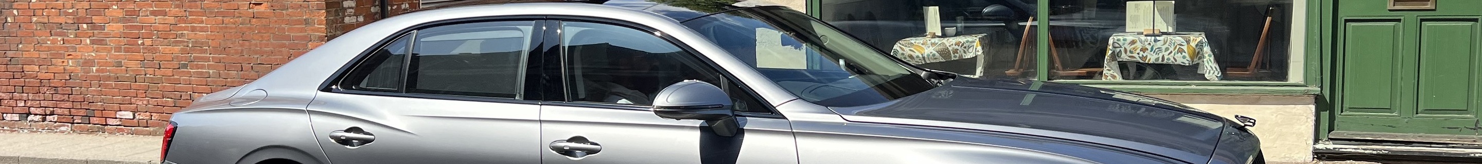 Bentley Flying Spur V8 Azure