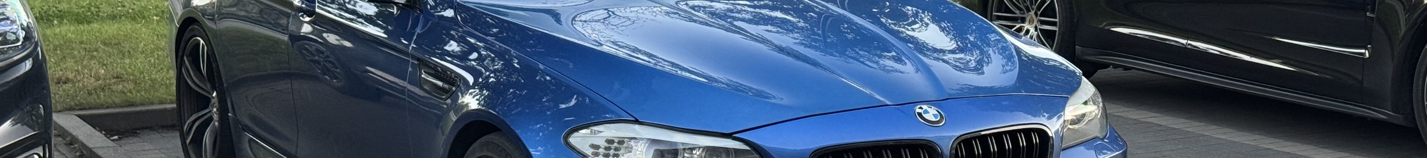 BMW M5 F10 2011