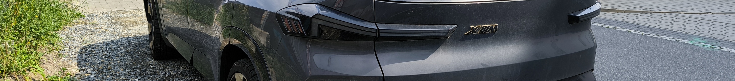 BMW XM G09