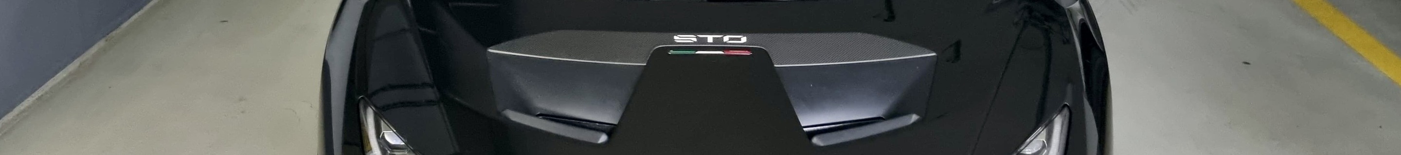 Lamborghini Huracán LP640-2 STO