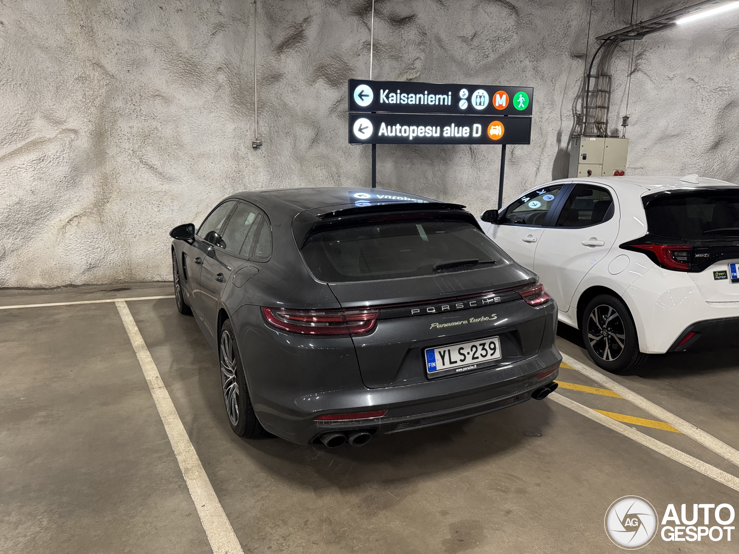 Porsche 971 Panamera Turbo S E-Hybrid Sport Turismo