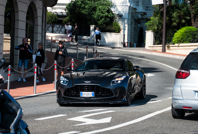 Aston Martin DB12